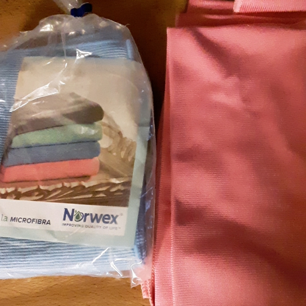 Norwex envirocloth & window cloths